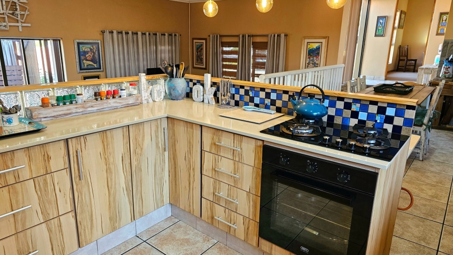 3 Bedroom Property for Sale in Avonddans Western Cape